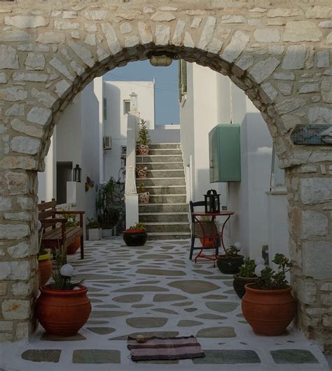 White Architecture on Santorini · Free Stock Photo