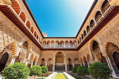 Visitar el ALCÁZAR DE SEVILLA: guía completa | ¡A tomar por mundo!