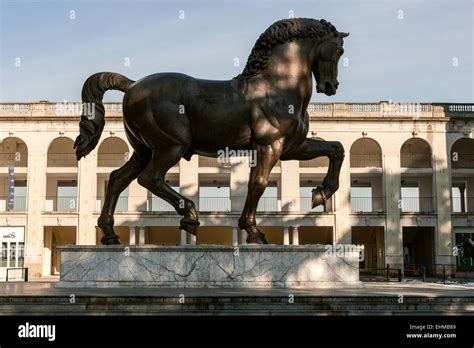 Milan, Hippodrome, bronze horse, designed by Leonardo Da Vinci Stock Photo - Alamy