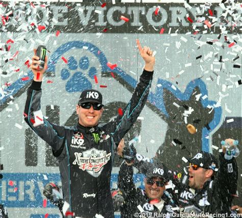 Kyle Busch wins Phoenix Xfinity Race – AutoRacing1.com