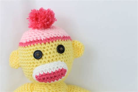 Sock Monkey - Free Crochet Pattern - StringyDingDing