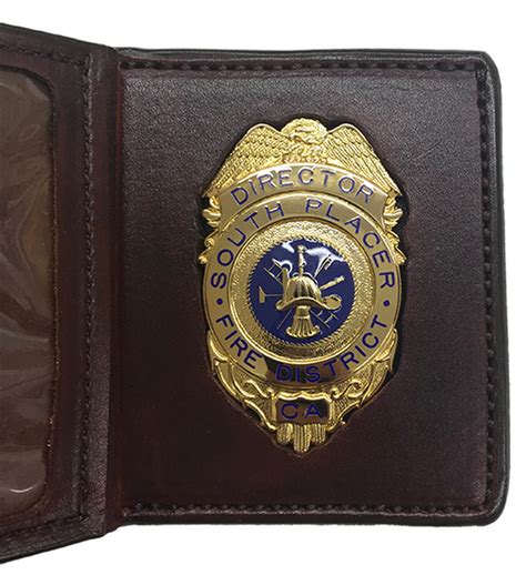 Pin by Николай Наумов on badge | Badge wallet, Custom leather, Leather badge holder