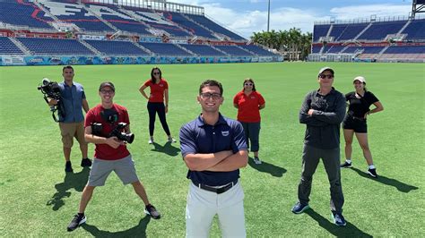 THE COLLEGE TOUR AT FAU