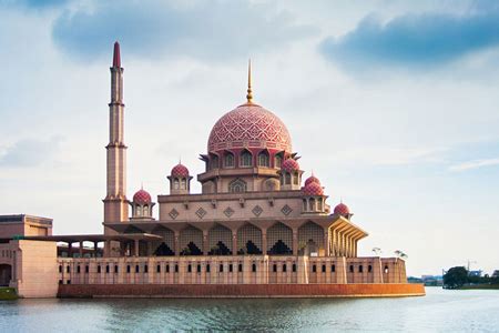 Putra Mosque - Shore Excursions Asia