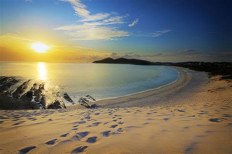 Shane Chalker Photography | Foot Prints – One Mile Beach Forster