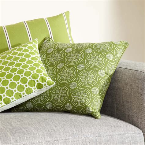 Utility Blog: Star Sale Offer - gorgeous printed cushions