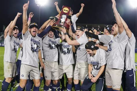 Georgetown Men’s Soccer Celebrates Championship, Reveals Rings