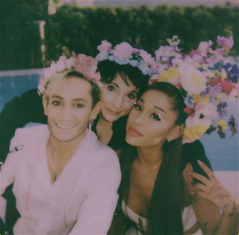 Ariana Grande Gets a Kiss From Boyfriend Dalton Gomez at Her 'Midsommar ...