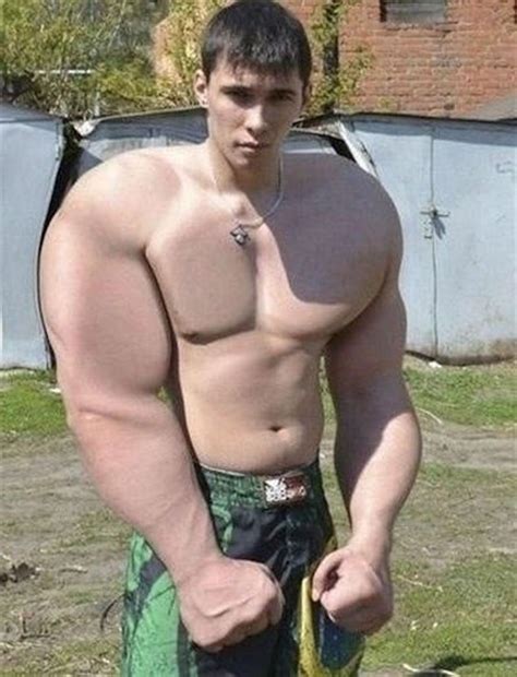 Devastating Photoshop Muscle Fails That Will Give You Laughing Tears. OMG!