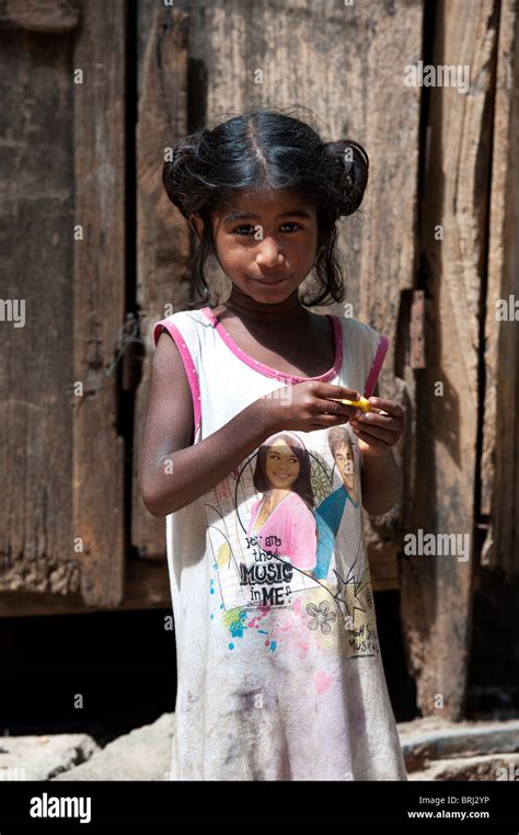 Young poor Indian street beggar girl. India Stock Photo - Alamy