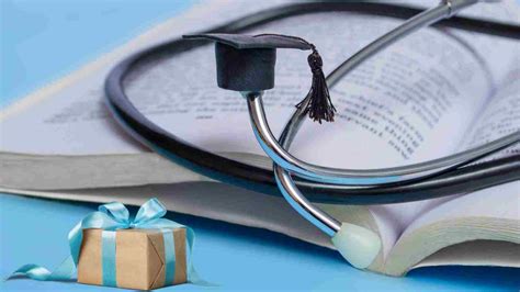 The 35 Trendy & Cool Medical school graduation gifts