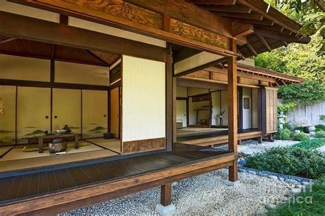 34 Fabulous Japanese Traditional House Design Ideas - MAGZHOUSE
