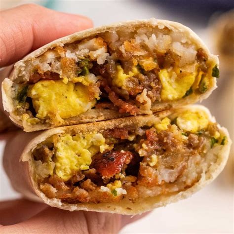 Easy Breakfast Burritos (freezer-friendly) - The Chunky Chef