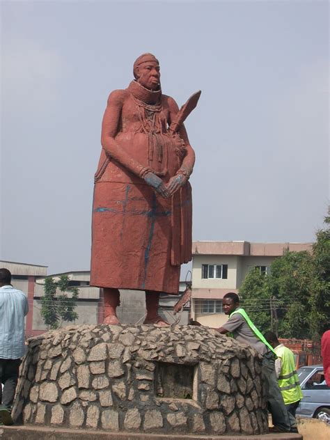 Statue in Benin City, Nigeria | Benin city, Ethiopia people, Benin city nigeria