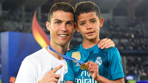 Cristiano Ronaldo sparks health concerns for his seven-year-old son ...