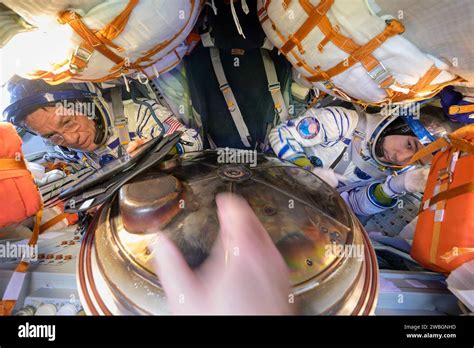 Expedition 69 NASA astronaut Frank Rubio, left, and Roscosmos cosmonaut ...