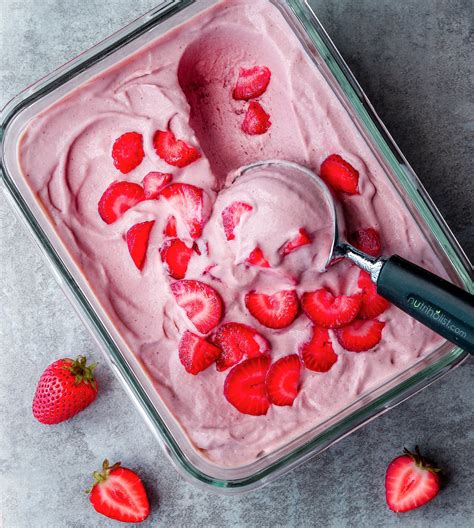 Strawberry Rhubarb Ice Cream (Dairy-free, Vegan, No-Churn) - Nutriholist