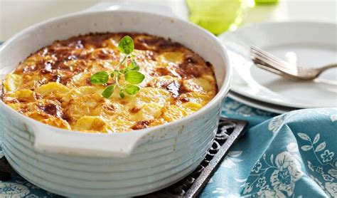 Jamie Oliver's 'melt-in-your-mouth' gratin dauphinois takes 30 minutes to make | Express.co.uk