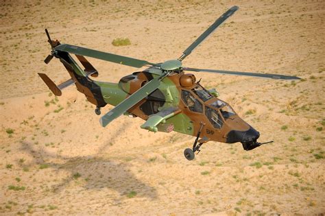 Download Attack Helicopter Helicopter Military Eurocopter Tiger 4k Ultra HD Wallpaper