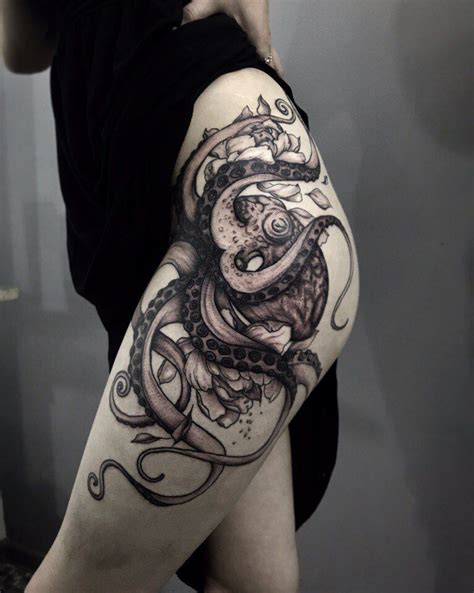 Pin by Ніка Кит on tattoo | Octopus thigh tattoos, Hip tattoo designs, Octopus tattoos