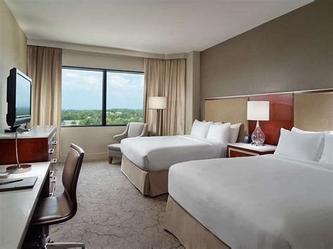 Hilton Atlanta Northeast Rooms: Pictures & Reviews - Tripadvisor