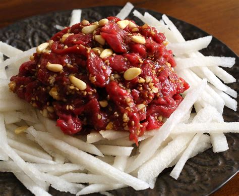 Seasoned raw beef (Yukhoe: 육회) | Recipe | Food, Recipes, Burger recipes beef