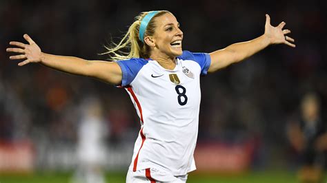 World Cup: Julie Ertz's husband, Eagles tight end Zach to cheer her on