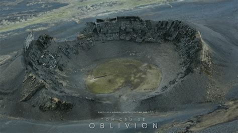 oblivion movie fantasy art artwork futuristic shattered stadium tom ...