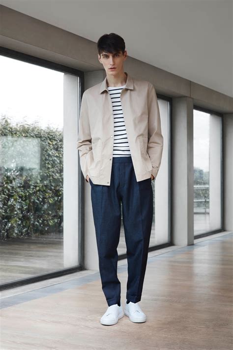 COS Rounds Up Spring Essentials for Minimal Outing