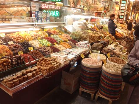 Food heaven at the Grand Bazaar, Istanbul, Turkey. : r/FoodPorn