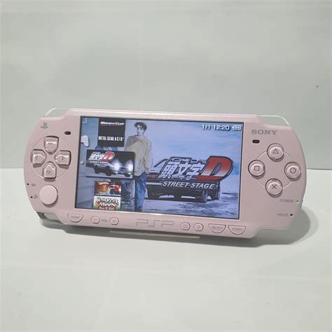 PINK 2000 PSP FOR SALE, Video Gaming, Video Game Consoles, Others on Carousell