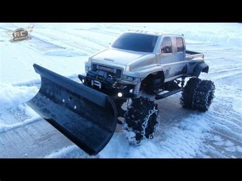 Amazing Remote Control Snow Plow Toy Clears Your Driveway ...