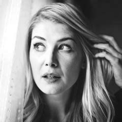 Rosamund Pike icons (black & white version) ©... : heartcore