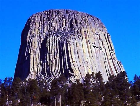 Devils Tower N.M. | GeologyVirtualTrips