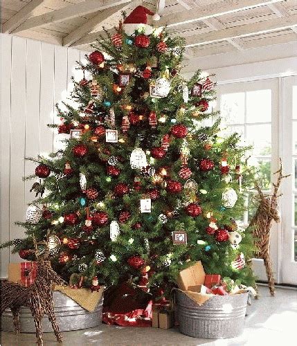 DECORATIVE HARMONY Country Christmas Trees, Beautiful Christmas Trees ...