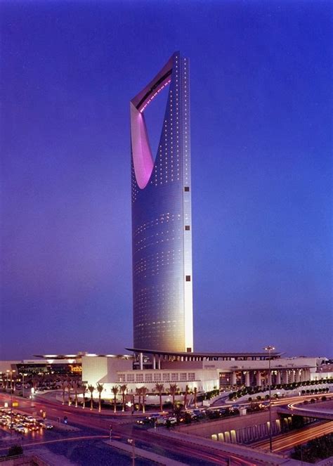 Torre Kingdom Centre, Riad | Innovación Arquitectónica