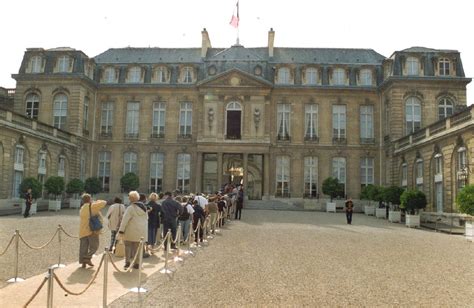 Elysée Palace (Paris ( 8 th ), 1720) | Structurae