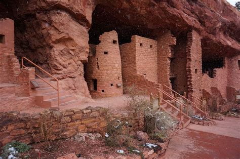 Beautiful Photos of Manitou Cliff Dwellings - Aimless Travels