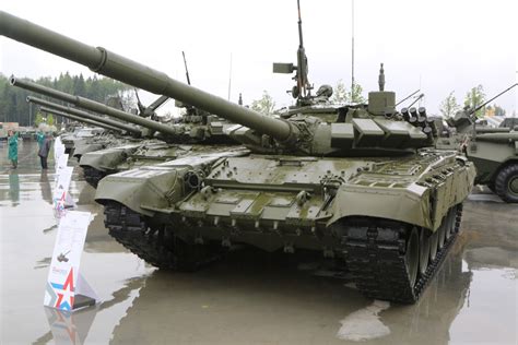 The T-72B3 Tank - TankNutDave.com