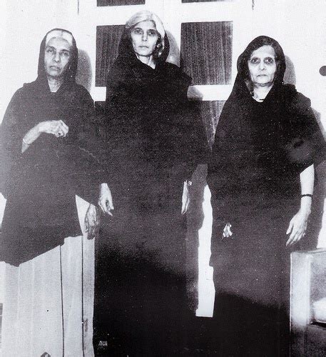 Miss Fatima Jinnah and two of her sisters mourn the loss of their ...