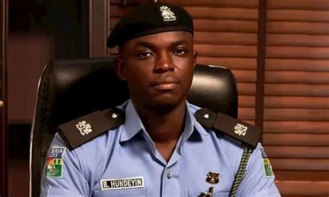 Police Capture Traffic Robber Disguised As Beggar On Lekki Expressway