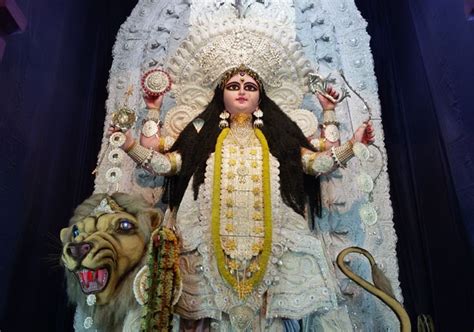 Jagadhatri Puja: The Autumn Carnival Of Chandannagar | ICN WORLD