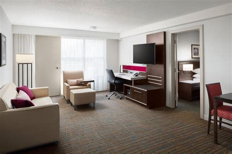 Delta Calgary South Hotel - Venue - Calgary - Weddingwire.ca