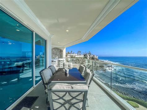 Luxury ocean view 3-bedroom condo, 4th Floor – EZ Checkin