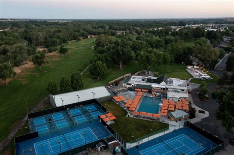 Pickleball & Tennis - The River Club