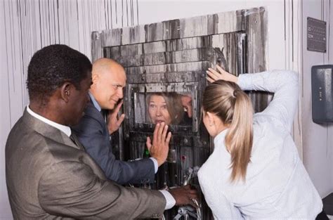 A Guide to Escape Rooms for Large Groups - The Manhattan Herald