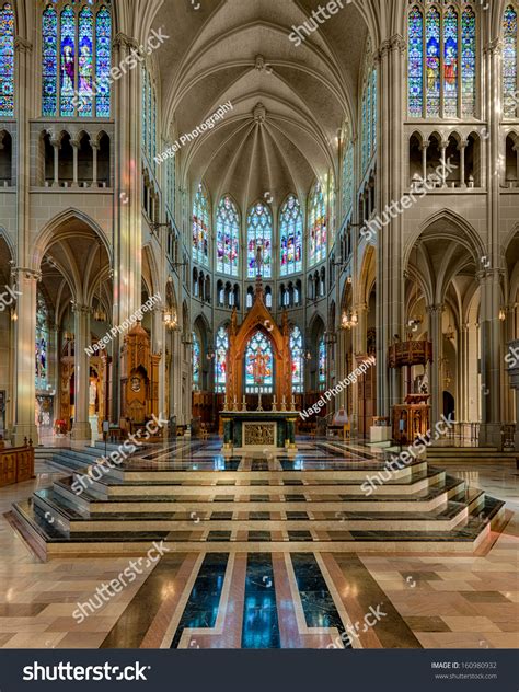 Covington, Kentucky - October 28: Interior Of The St. Mary'S Cathedral ...