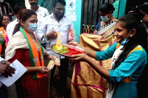 BJP leader Khushbu Sundar during a campaign