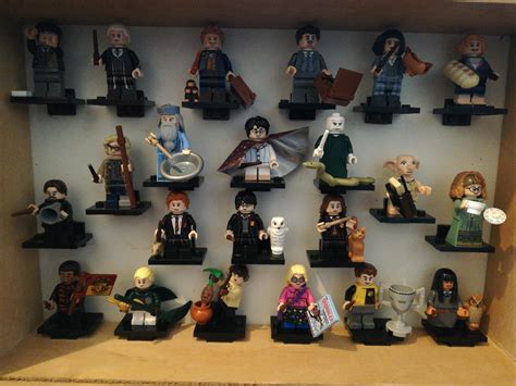 So i finally assorted my Harry Potter minifigures for display. Especially proud of Neville! : r/lego