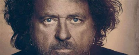 With a Soaring New Solo Album, Steve Lukather Finds His Own Sunny Vista - American Songwriter